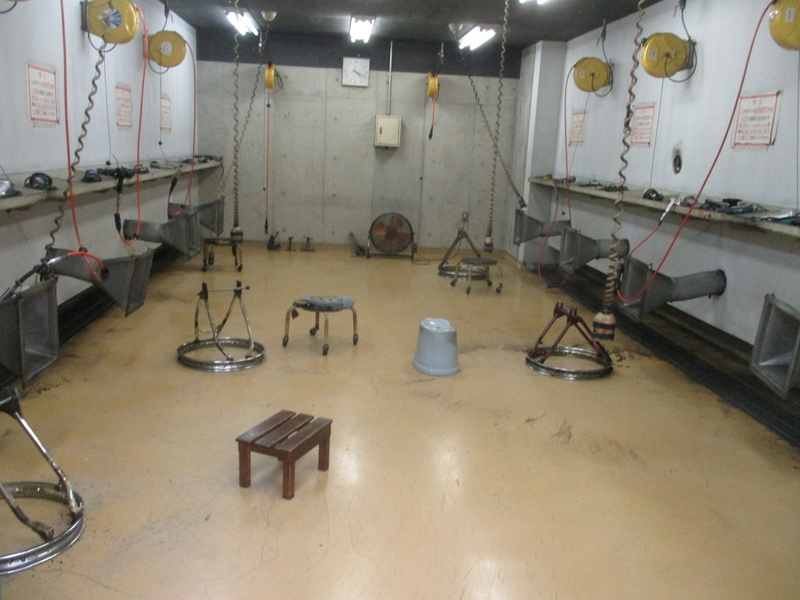 タイヤ調整場.JPG