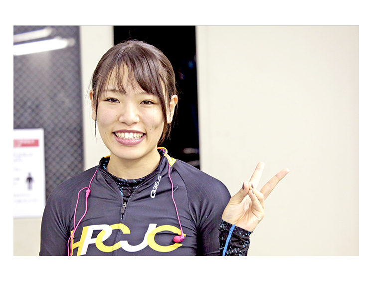 佐藤水菜選手(神奈川)直筆サイン入り年賀状