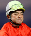 井　上　　俊　彦　　