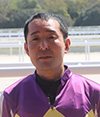 尾　崎　　章　生　　